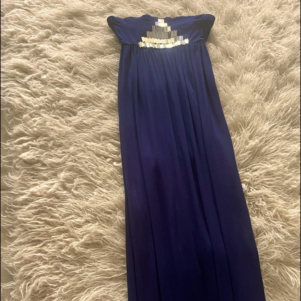 Gorgeous and sophisticated! A winning combo. Perfect for cruises.
